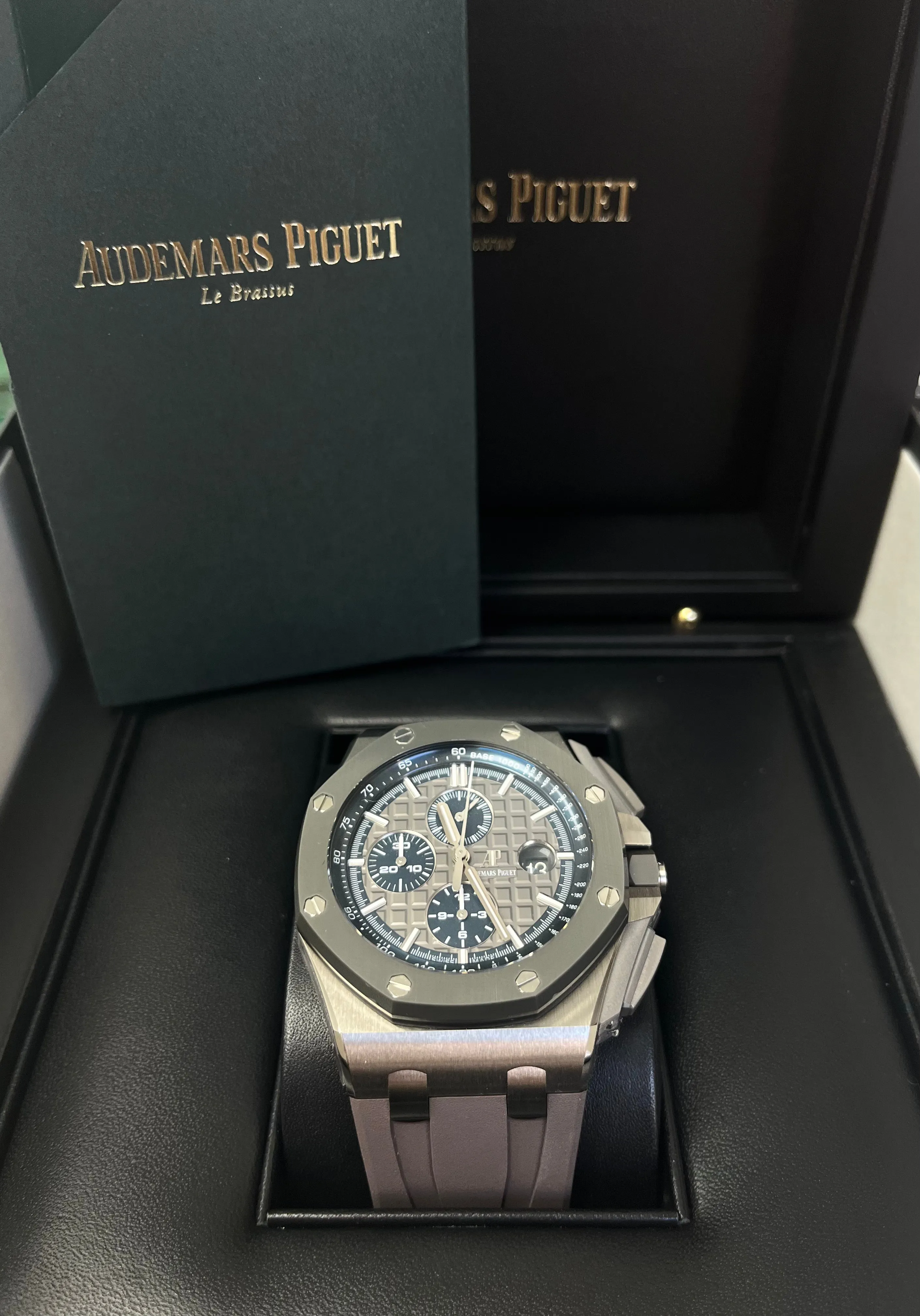 Audemars Piguet Royal Oak Offshore Chronograph 26400IO.OO.A004CA.02